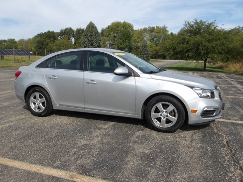 Used 2016 Chevrolet Cruze LT image 1
