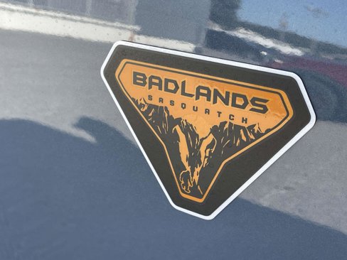 New 2025 Ford Bronco Badlands image 7
