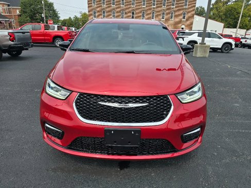 New 2026 Chrysler Pacifica Select image 12