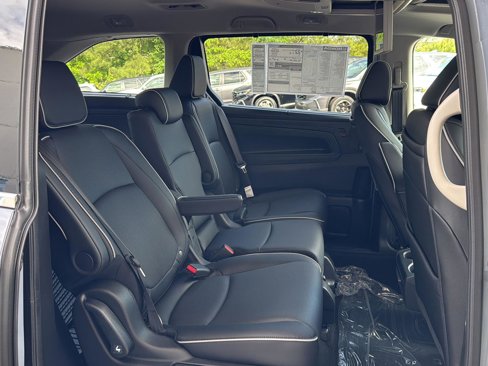 New 2025 Honda Odyssey Elite image 11
