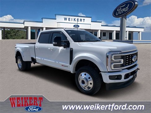 Used 2025 Ford F450 Platinum image 1