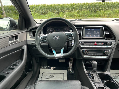 Used 2018 Hyundai Sonata Sport w/ Tech Package 05 image 28