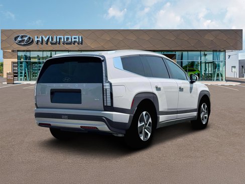 New 2026 Hyundai Ioniq 9 SE image 7