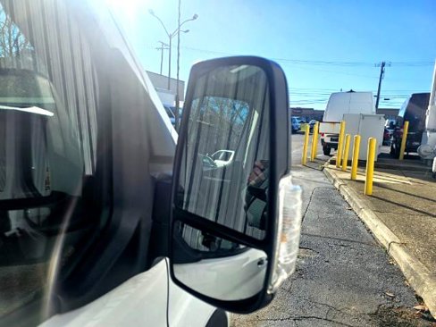 Used 2023 Ford Transit 350 XLT image 8