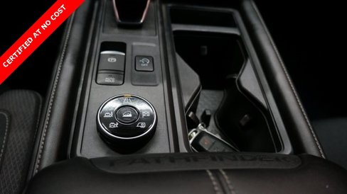 Used 2024 Nissan Pathfinder S image 20