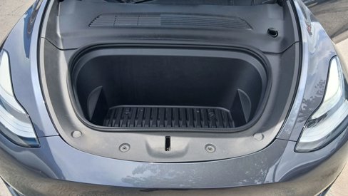 Used 2021 Tesla Model Y Long Range image 9