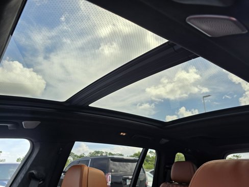 New 2026 BMW X7 M60i w/ Executive Package image 28