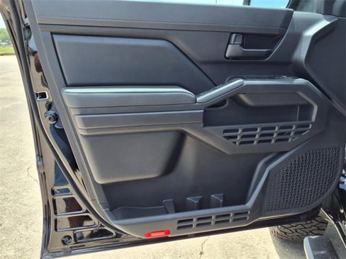 New 2025 Toyota Tacoma SR image 19