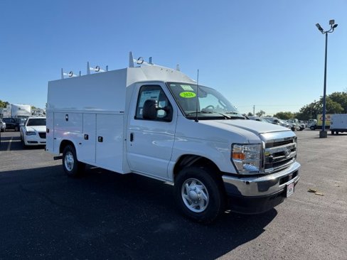 New 2026 Ford E-350 and Econoline 350 Super Duty w/ Power Equipment Group image 1