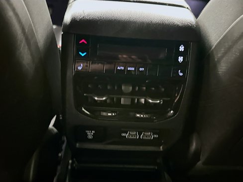 Used 2024 Jeep Grand Cherokee L Limited w/ Luxury Tech Group II image 29