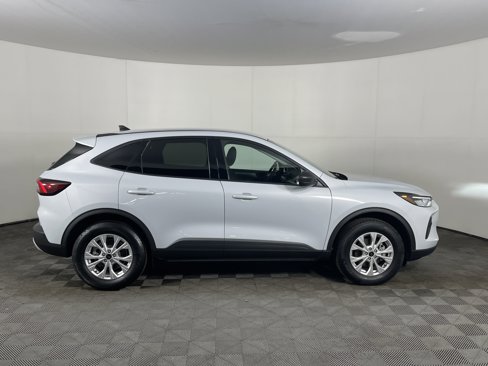 Used 2025 Ford Escape Active w/ Cold Weather Package image 5