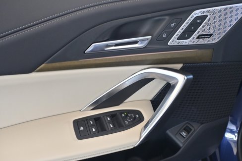 New 2025 BMW X1 xDrive28i w/ Premium Package image 16