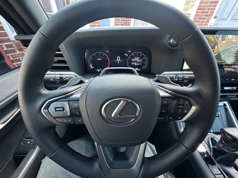 Used 2025 Lexus GX 550 image 13