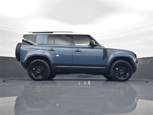 Used 2024 Land Rover Defender 110 S image 24