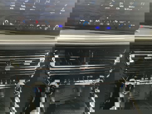 New 2026 Chevrolet Traverse LT image 25