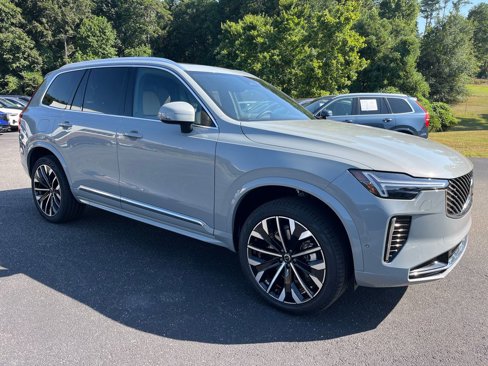 New 2026 Volvo XC90 B6 Plus w/ Protection Package Premier image 9