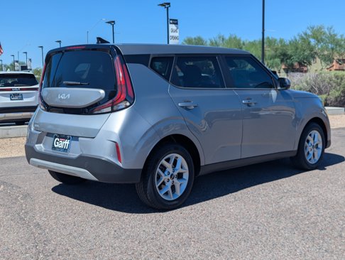 Certified 2023 Kia Soul S image 3