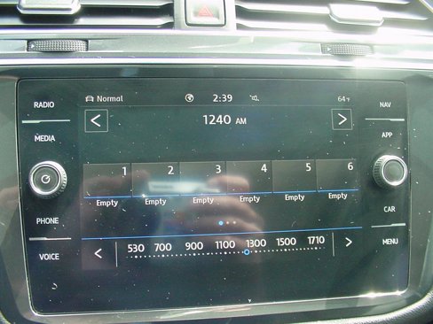 Used 2020 Volkswagen Tiguan SEL w/ 3rd Row Seat Package image 12