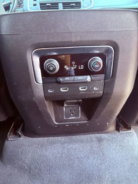 Used 2021 Chevrolet Suburban LT w/ Rear Media and Nav Package image 31