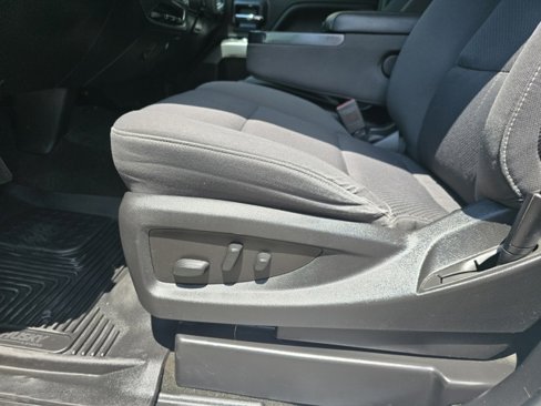 Used 2018 Chevrolet Silverado 1500 LT w/ All Star Edition image 11