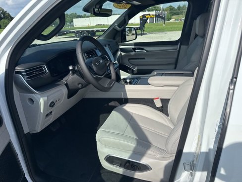 New 2025 Jeep Wagoneer 4WD image 19