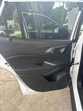 Used 2025 Chevrolet Trax LT image 14
