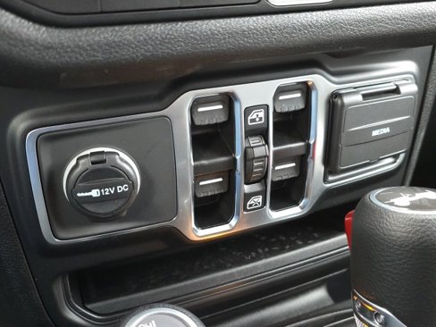 New 2025 Jeep Wrangler Sport S image 39
