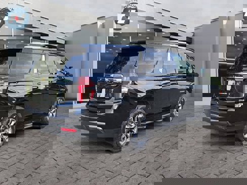 Used 2022 Chevrolet Tahoe LT w/ Luxury Package image 5