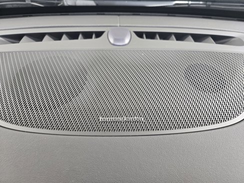 New 2026 Volvo XC90 B5 Plus image 18