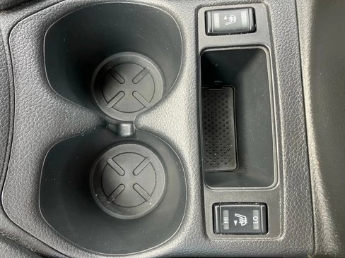 Used 2020 Nissan Rogue SV image 19