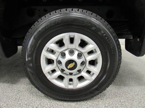 Used 2021 Chevrolet Silverado 2500 W/T w/ WT Convenience Package image 11
