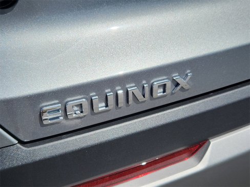 New 2026 Chevrolet Equinox LT w/ Convenience Package II image 16