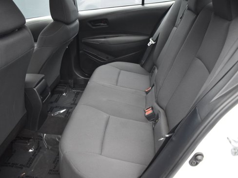 Used 2022 Toyota Corolla LE image 10