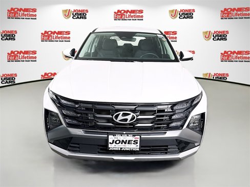 Certified 2025 Hyundai Tucson SE image 13