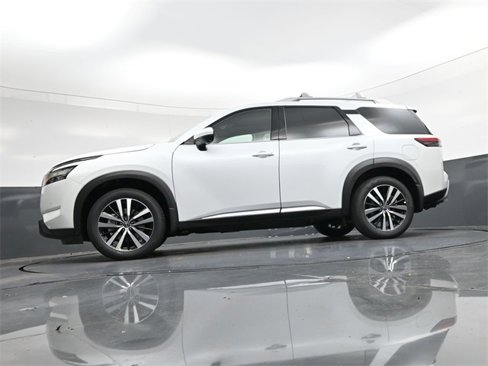 New 2025 Nissan Pathfinder Platinum image 35