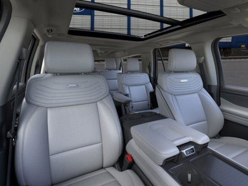 New 2025 Ford Expedition Max Platinum image 10