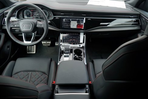 New 2026 Audi Q8 Prestige image 8