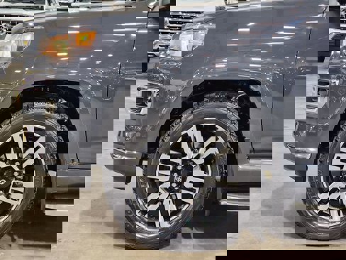 Used 2024 Toyota 4Runner Limited image 6