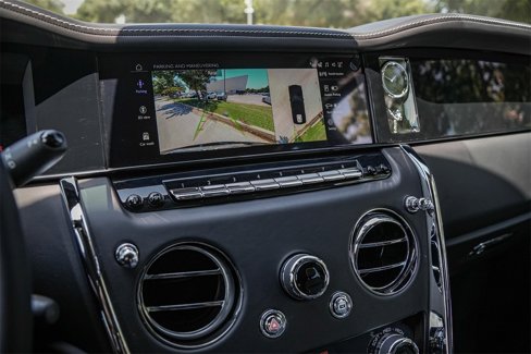 New 2025 Rolls-Royce Cullinan image 30
