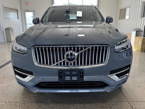 Used 2023 Volvo XC90 B6 Plus w/ Protection Package image 44