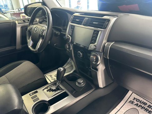 Used 2022 Toyota 4Runner SR5 image 29