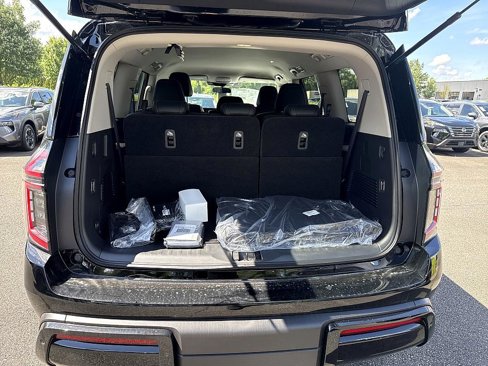 New 2025 Nissan Armada SV image 12