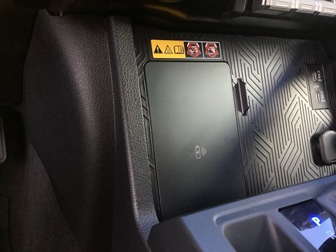 Used 2025 Toyota 4Runner 4WD image 17