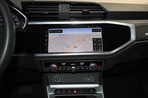 Used 2021 Audi Q3 2.0T Premium Plus w/ Premium Plus Package image 32