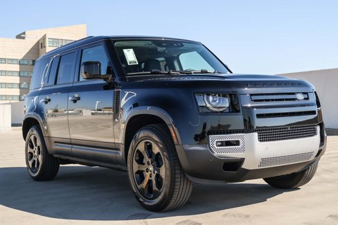New 2025 Land Rover Defender 110 S image 3