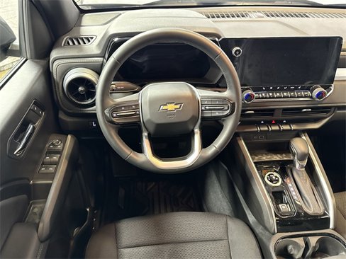 Used 2025 Chevrolet Colorado LT w/ Advanced Trailering Package image 14