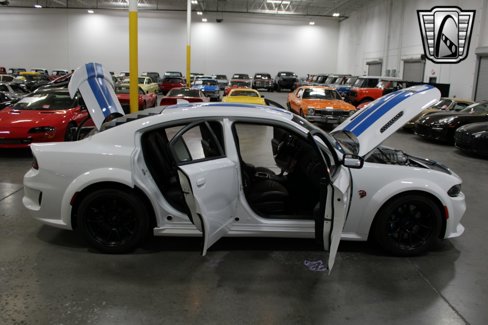 Used 2023 Dodge Charger SRT Hellcat image 9