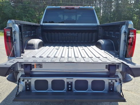 New 2025 GMC Sierra 2500 Denali w/ Technology Package image 11
