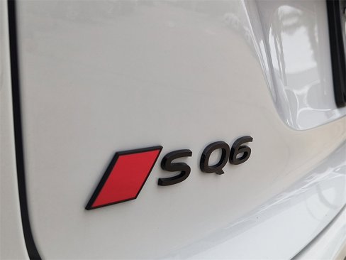 New 2025 Audi SQ6 e-tron Premium Plus image 4