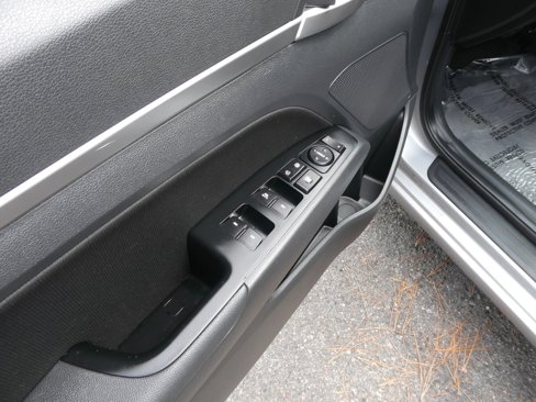 Used 2020 Hyundai Elantra Value Edition w/ Cargo Package (C1) image 16